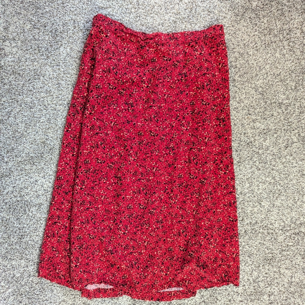 Old Navy red with black speckle midi skirt  Size M #floral #skirt